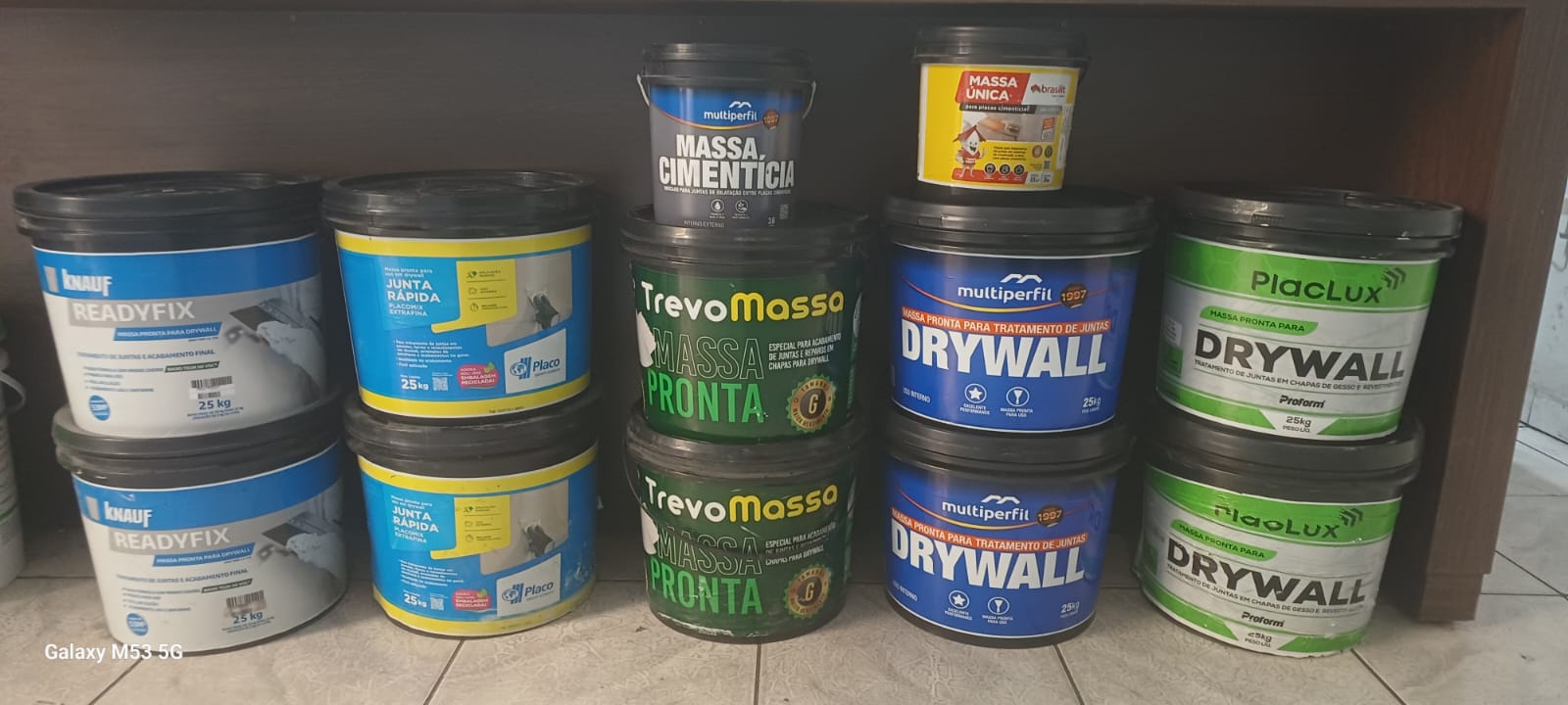 Baldes de massa para drywall e massa cimentícia